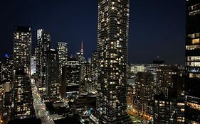 Apartment With Free Parking